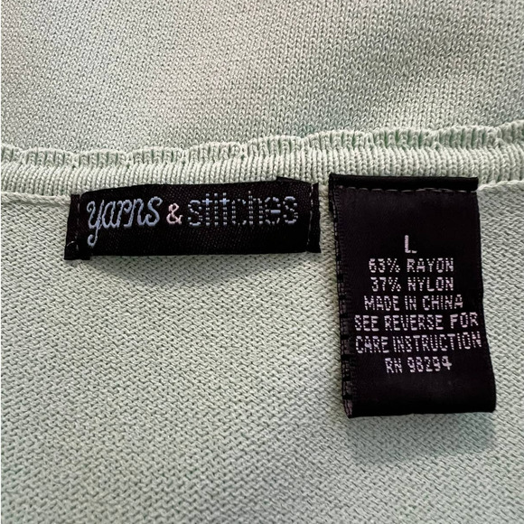 Yarns & Stitches Duster Sweater Set Size M in Green One Pearl Button Close - Picture 8 of 8